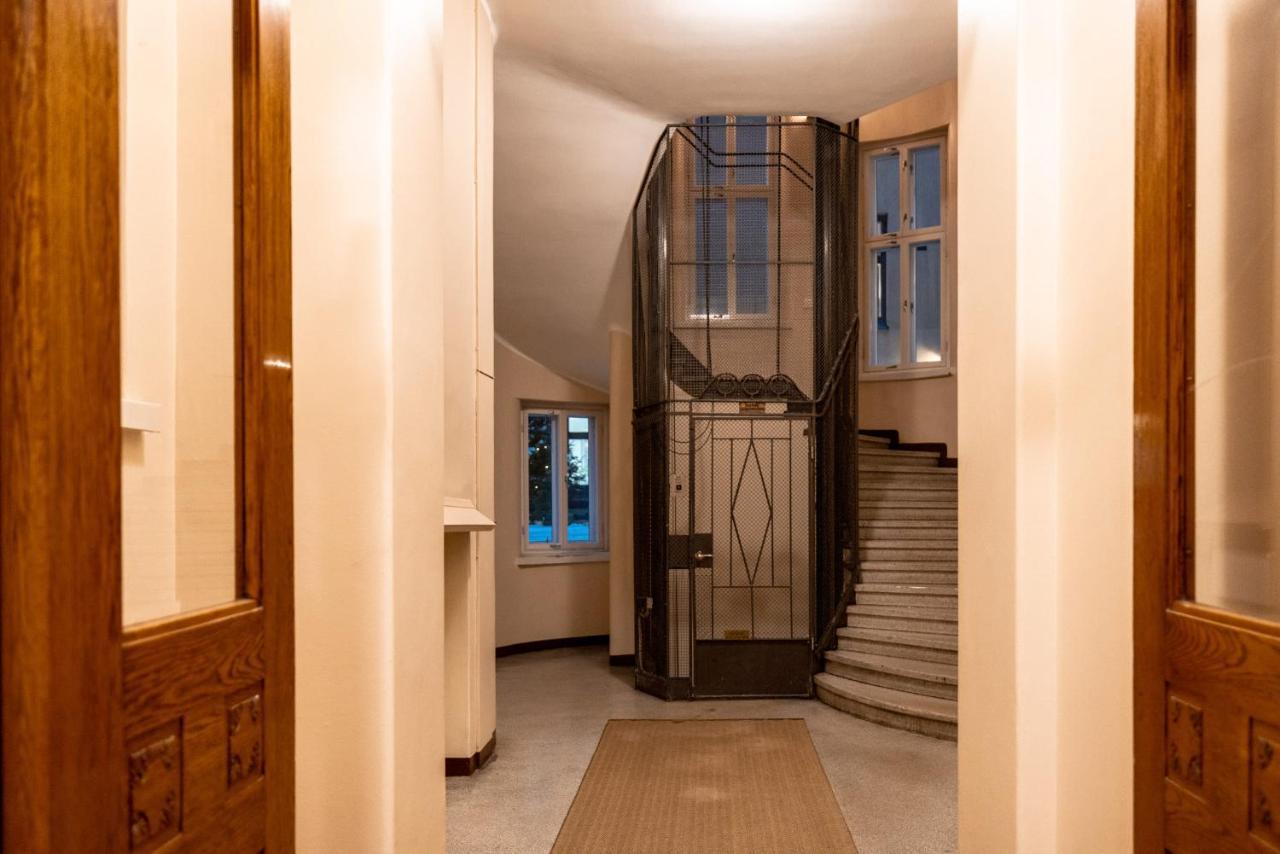 הלסינקי 2Ndhomes Cozy & Compact Top Floor Studio In Erottaja מראה חיצוני תמונה